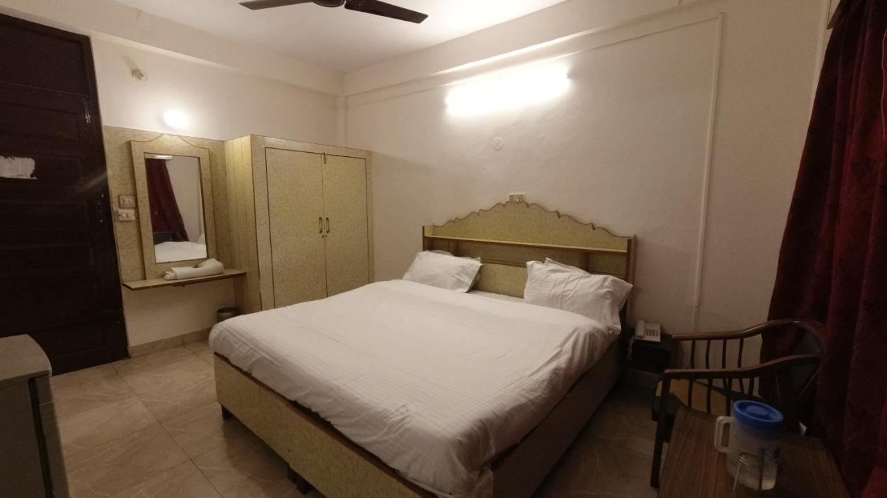 Shingar Hotel Mussoorie Mallroad Exterior photo