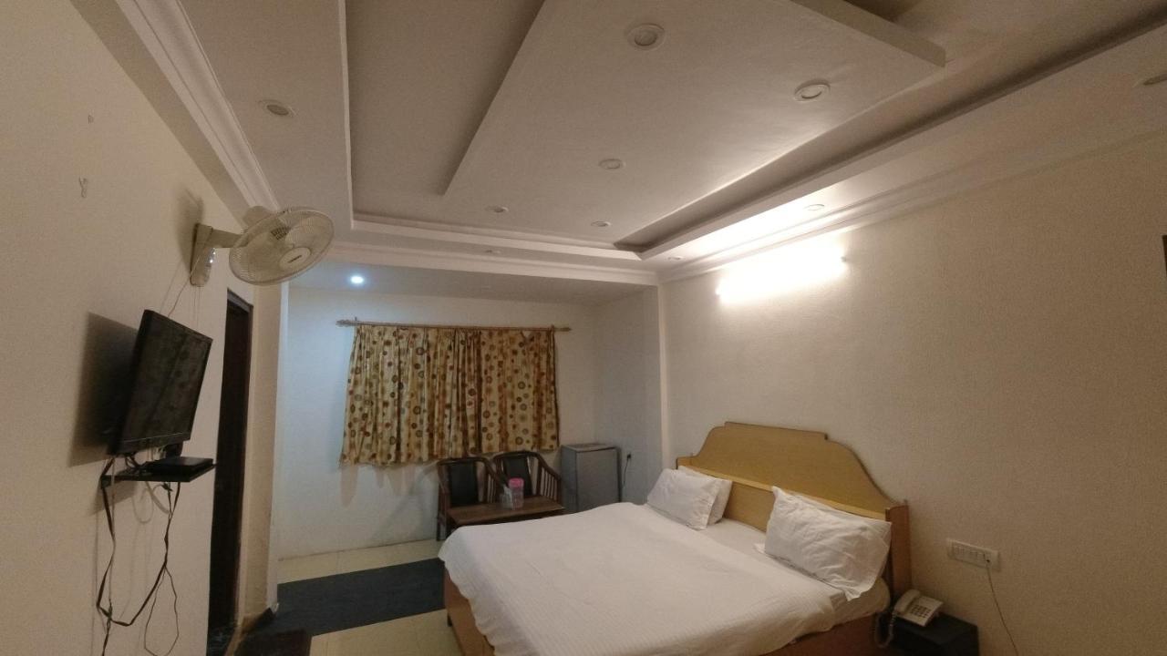 Shingar Hotel Mussoorie Mallroad Exterior photo
